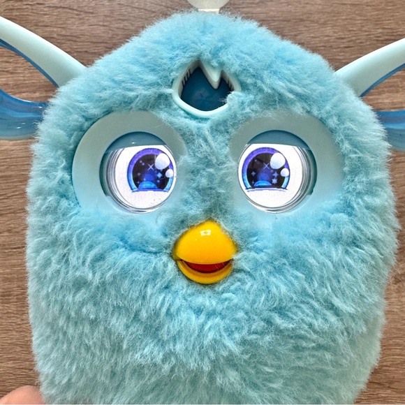 Furby Connect Talking Interactive Toy Bluetooth 2016 WORKS Blue - Picture 2 of 8